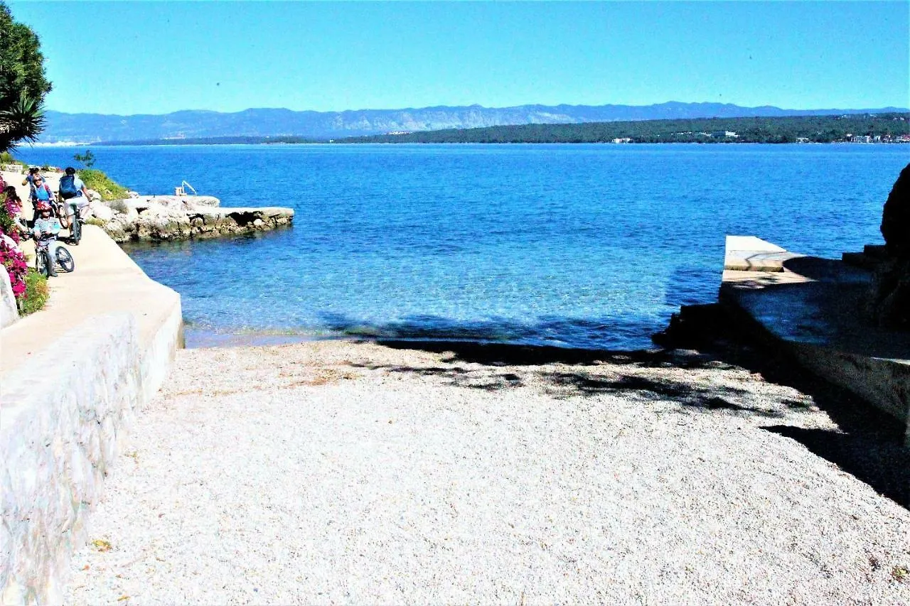 Villa Summer Dream With Heated Pool, Sauna And Jacuzzi Malinska