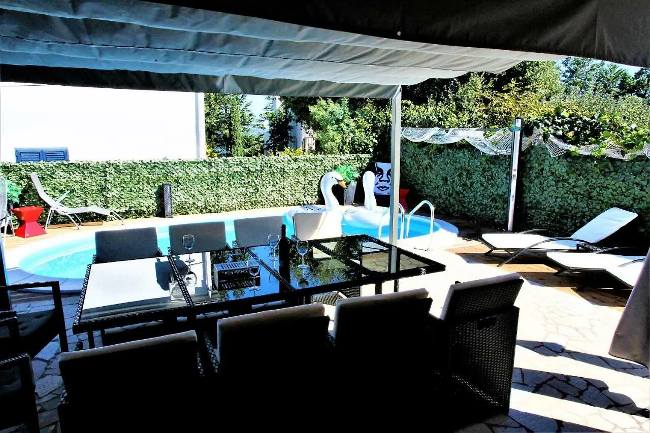Villa Summer Dream With Heated Pool, Sauna And Jacuzzi Malinska Croatia