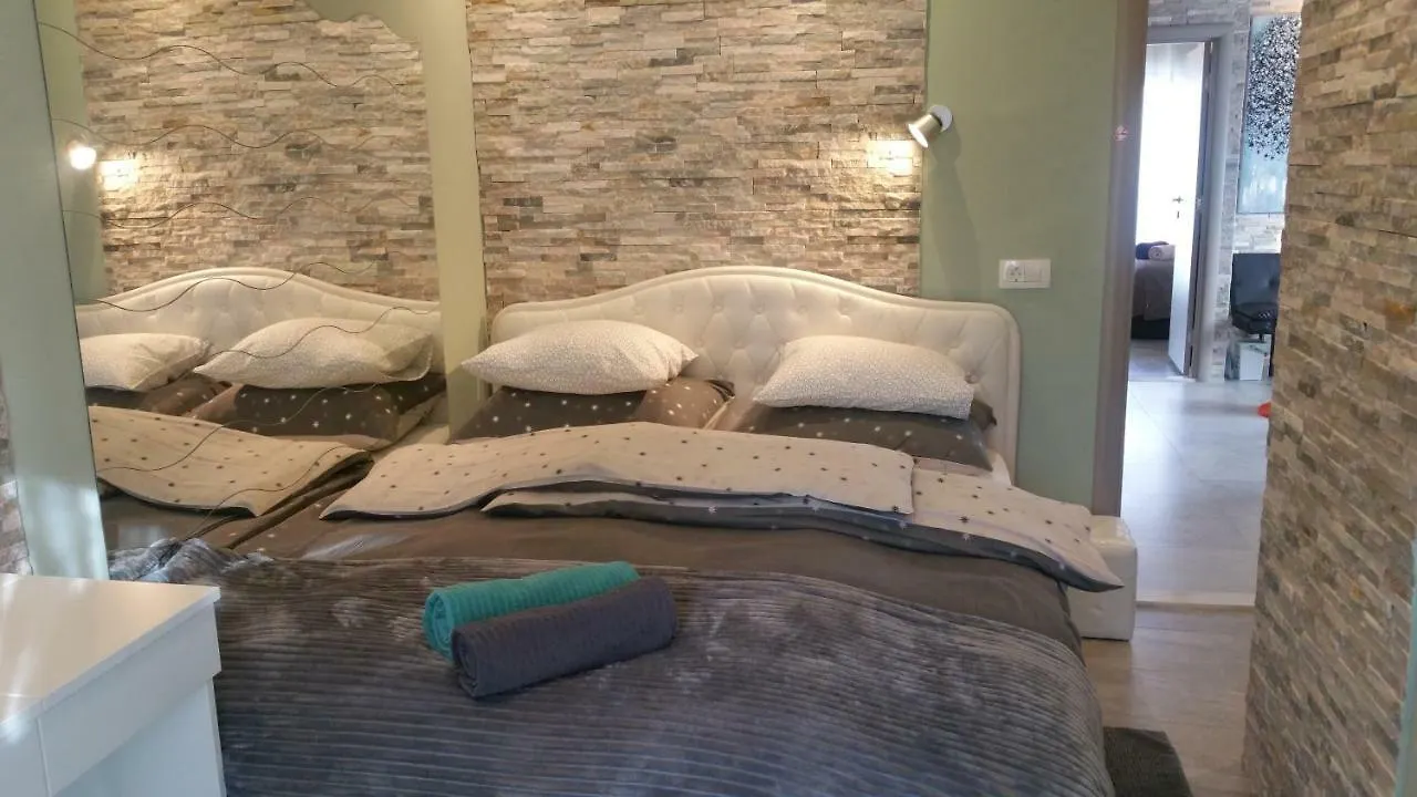 Villa Summer Dream With Heated Pool, Sauna And Jacuzzi Malinska