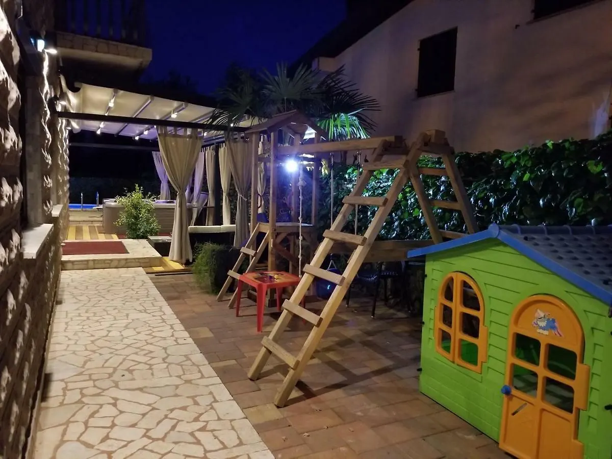 Villa Summer Dream With Heated Pool, Sauna And Jacuzzi Malinska